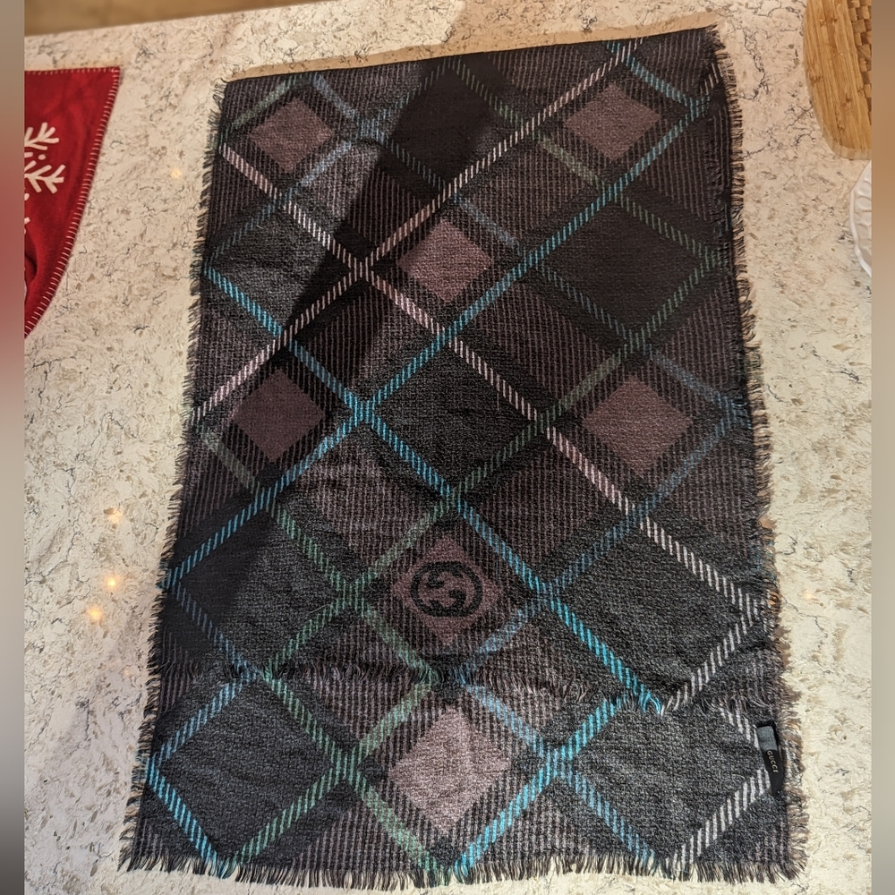 Grey and teal Gucci scarf